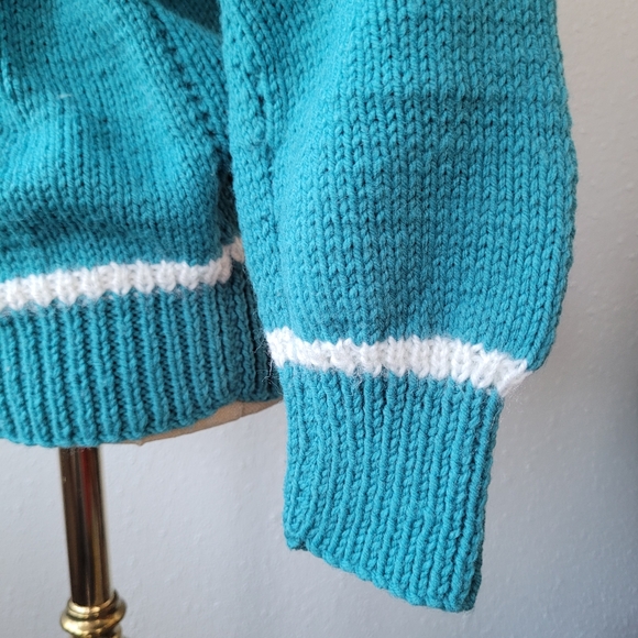 Vintage 1990s Santa Christmas Sweater, Women's Size Small or Medium - Picture 6 of 8